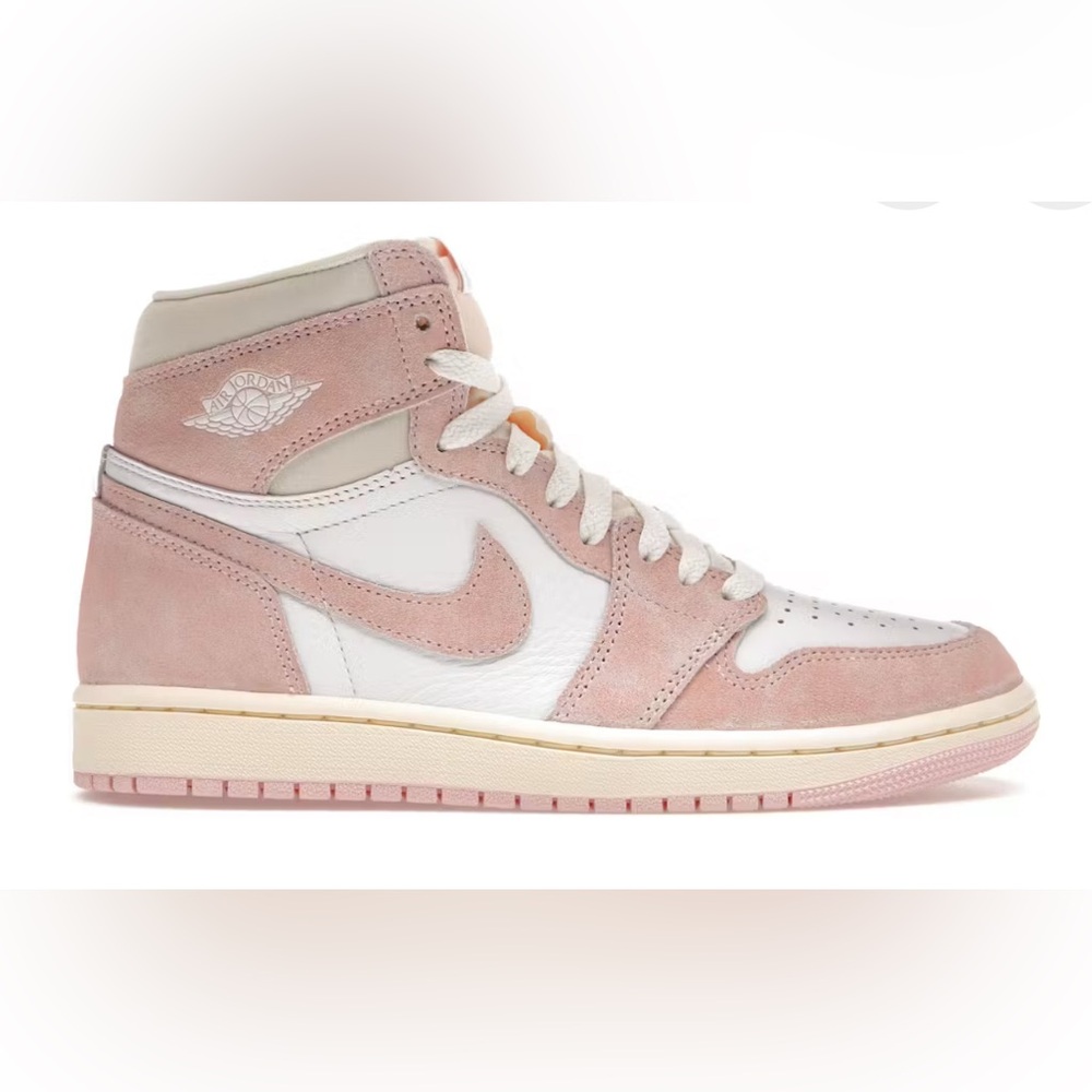 women’s-exclusive Air Jordan 1 Retro High OG Washed Pink.
​​
​Air Jordan 1